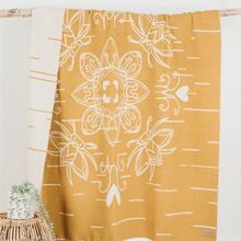 Load image into Gallery viewer, Mini Tipi Eco-Friendly Blanket - Birch Bark Reversible