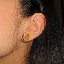Load image into Gallery viewer, Medium Campfire Bamboo Earrings
